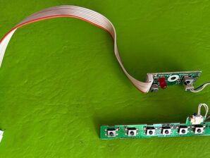 Botonera y sensor ir TV Samsung LN32B450C4CDF